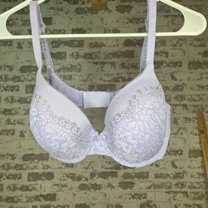 Victoria’s Secret | women purple lace bra 34DD